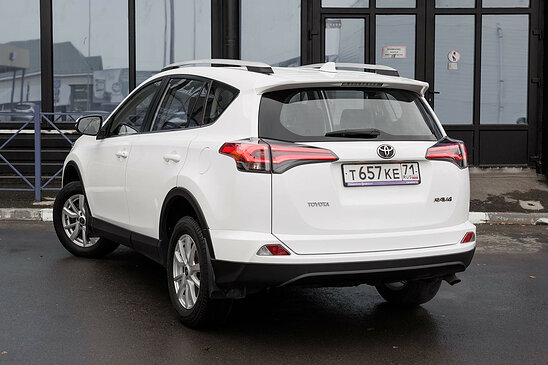 Toyota RAV4 2.0 MT (146 л.с.) Standard