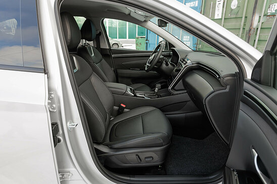 Hyundai Tucson 2.0 4WD AT (150 л.с.) High-Tech