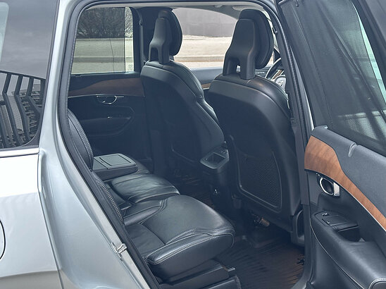 Volvo XC90 2.0 D5 4WD AT (235 л.с.) 7 мест Inscription