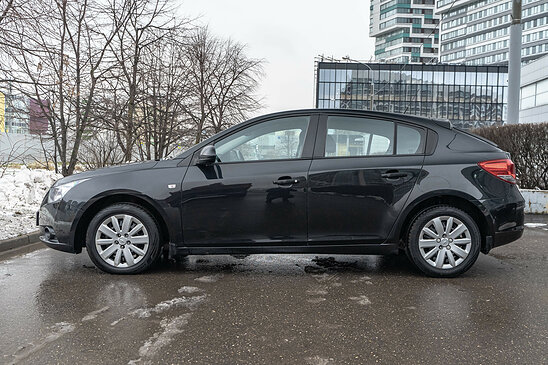 Chevrolet Cruze 1.6 AT (109 л.с.) LS