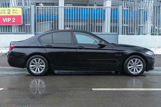 BMW 5 серия 520d 2.0 AT (190 л.с.)