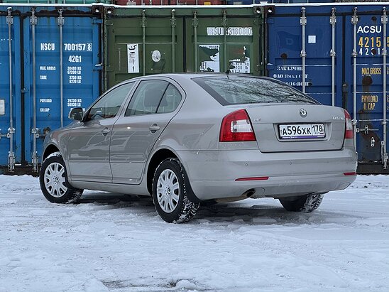 Skoda Octavia 1.6 MPI MT (102 л.с.) Ambiente