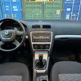 Skoda Octavia 1.6 MPI MT (102 л.с.) Ambiente