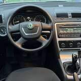 Skoda Octavia 1.6 MPI MT (102 л.с.) Ambiente