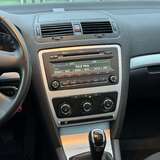 Skoda Octavia 1.6 MPI MT (102 л.с.) Ambiente