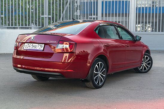 Skoda Octavia 1.6 MPI AT (110 л.с.) Style