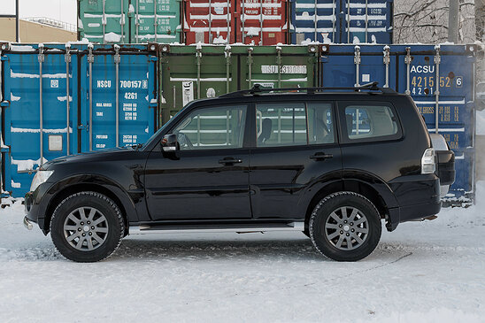 Mitsubishi Pajero 3.0 4WD AT (178 л.с.) Intense