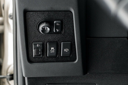 Nissan Qashqai 2.0 4WD CVT (141 л.с.) SE+