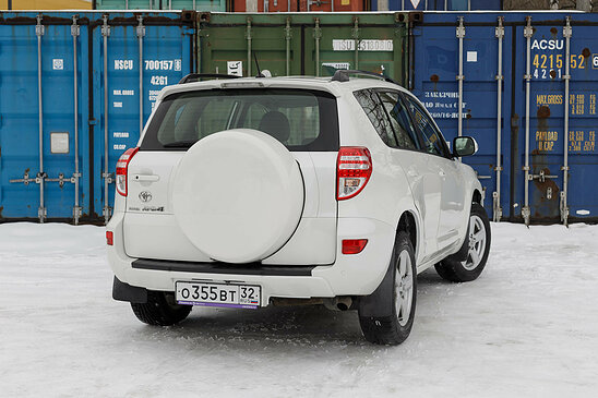 Toyota RAV4 2.0 4WD CVT (158 л.с.) Prestige