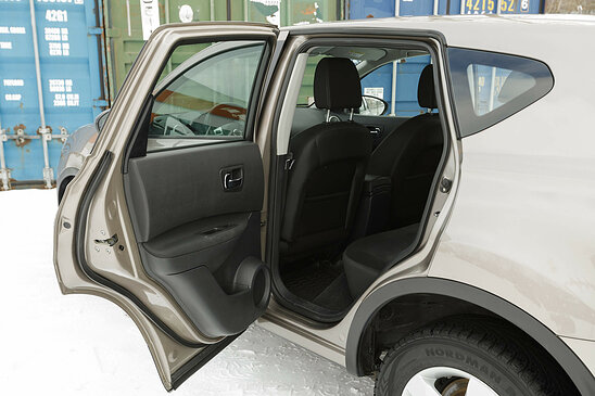 Nissan Qashqai 2.0 4WD CVT (141 л.с.) SE+