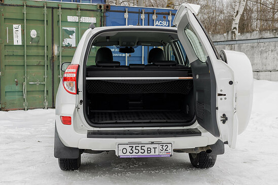 Toyota RAV4 2.0 4WD CVT (158 л.с.) Prestige