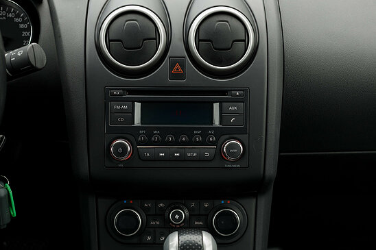 Nissan Qashqai 2.0 4WD CVT (141 л.с.) SE+