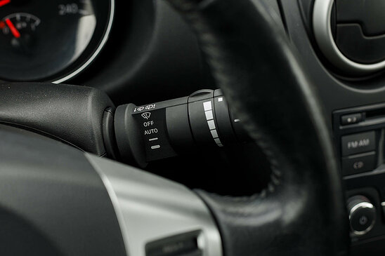 Nissan Qashqai 2.0 4WD CVT (141 л.с.) SE+