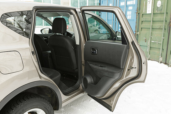 Nissan Qashqai 2.0 4WD CVT (141 л.с.) SE+