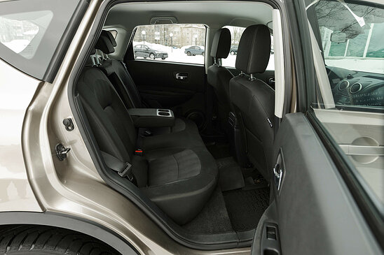 Nissan Qashqai 2.0 4WD CVT (141 л.с.) SE+