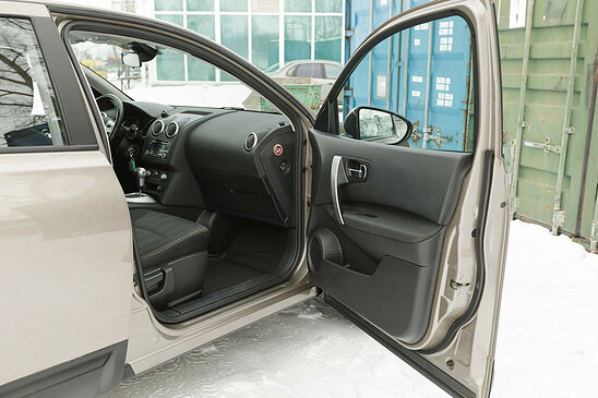 Nissan Qashqai 2.0 4WD CVT (141 л.с.) SE+