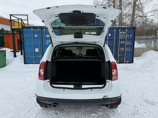 Renault Duster 1.6 4WD MT (102 л.с.) Authentique