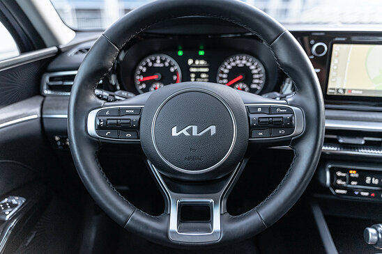 Kia K5 2.0 MPI AT (150 л.с.) Luxe