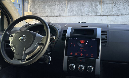 Nissan X-Trail 2.0 4WD MT (141 л.с.) XE
