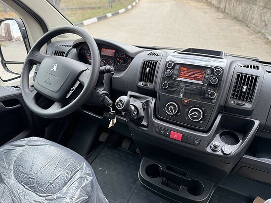 Peugeot Boxer 2.2 HDi MT (130 л.с.)