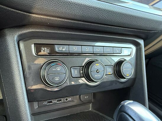 Volkswagen Tiguan 1.4 TSI DSG (150 л.с.) Connect