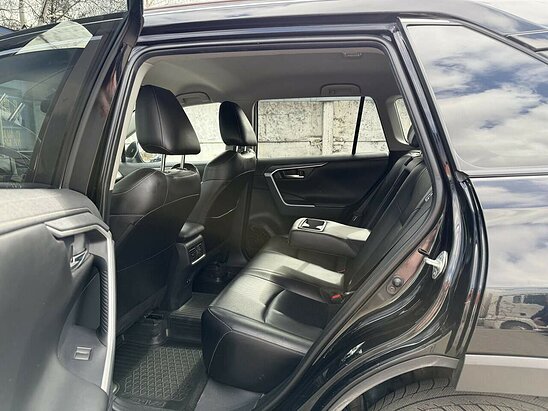 Toyota RAV4 2.5 4WD AT (199 л.с.) Комфорт