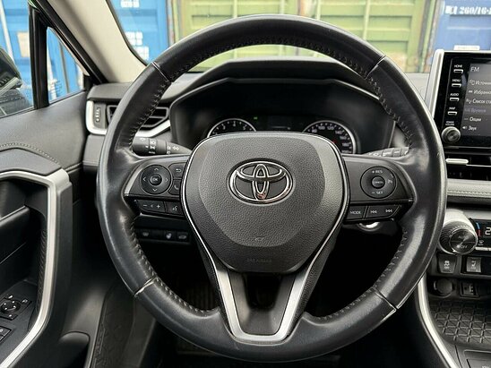 Toyota RAV4 2.5 4WD AT (199 л.с.) Комфорт
