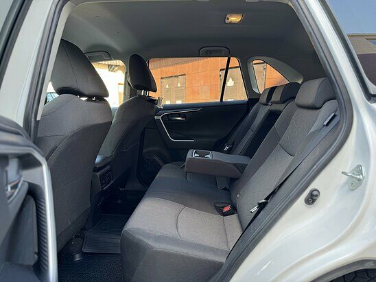 Toyota RAV4 2.5 4WD AT (199 л.с.) Комфорт