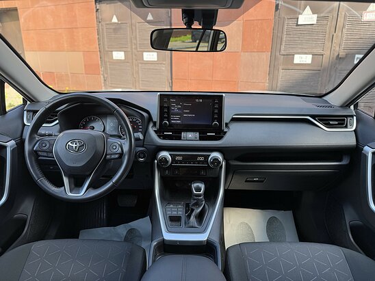 Toyota RAV4 2.5 4WD AT (199 л.с.) Комфорт