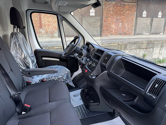 Peugeot Boxer 2.2 HDi MT (130 л.с.)