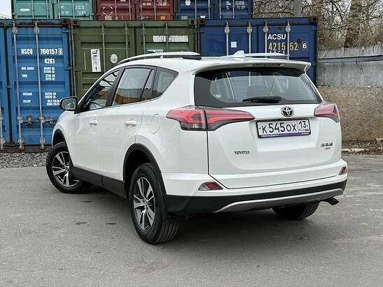 Toyota RAV4 2.0 4WD CVT (146 л.с.) Comfort