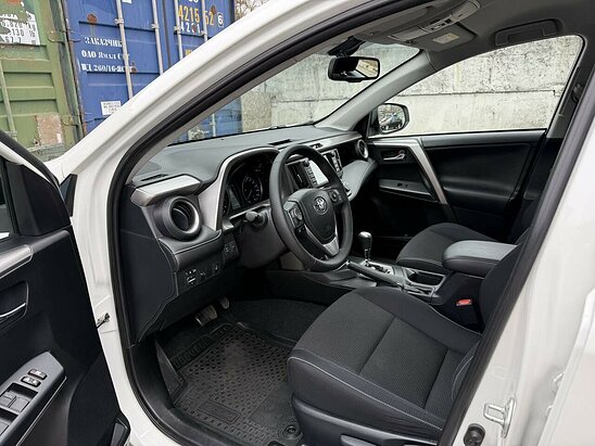 Toyota RAV4 2.0 4WD CVT (146 л.с.) Comfort