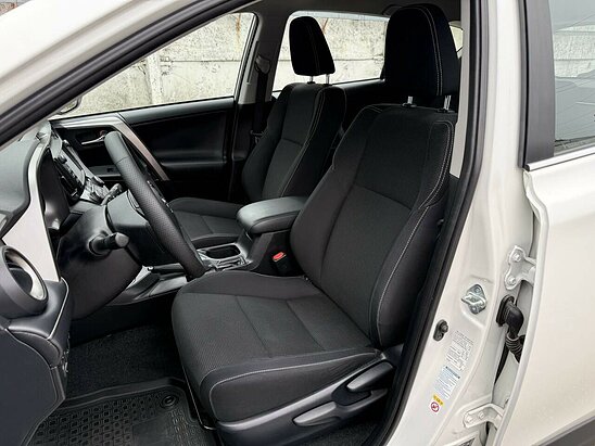 Toyota RAV4 2.0 4WD CVT (146 л.с.) Comfort