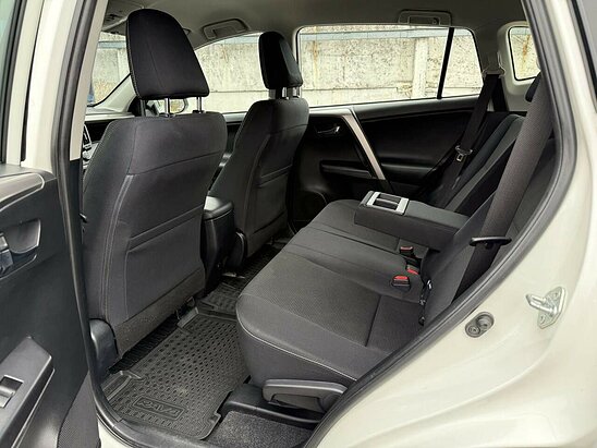 Toyota RAV4 2.0 4WD CVT (146 л.с.) Comfort