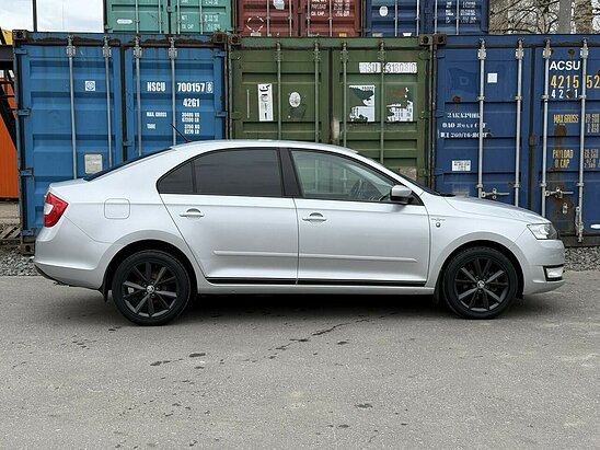 Skoda Rapid 1.6 MPI MT (90 л.с.) Hockey Edition