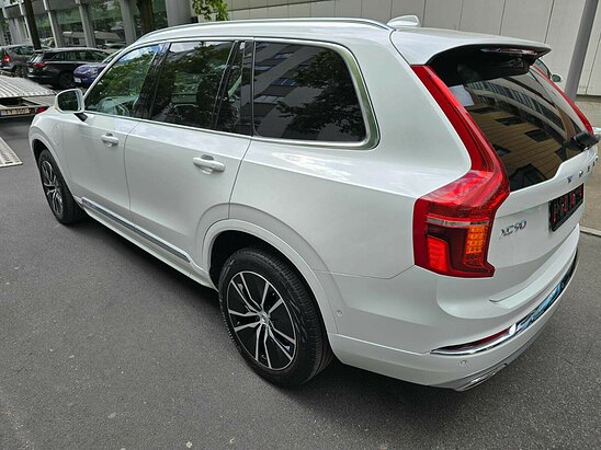 Volvo XC90 2.0 T8 4WD AT (320 л.с.) 7 мест