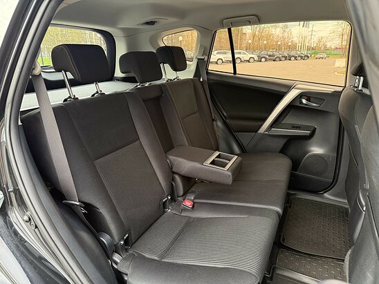 Toyota RAV4 2.0 4WD CVT (146 л.с.) Standard