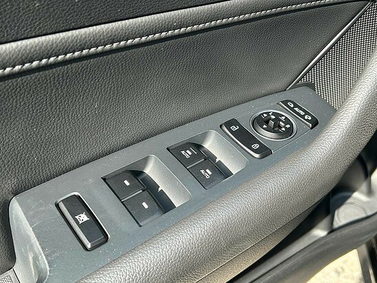 Hyundai Sonata 2.0 AT (150 л.с.) Lifestyle