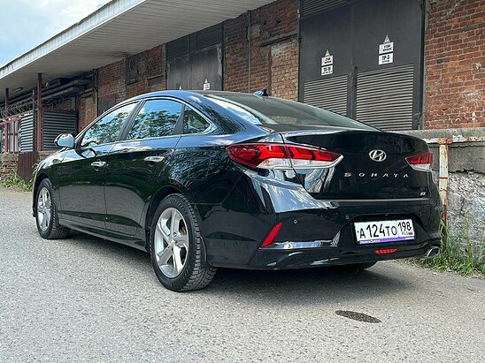 Hyundai Sonata 2.0 AT (150 л.с.) Lifestyle