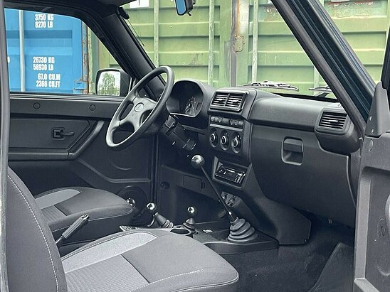 ВАЗ (LADA) Niva Legend 1.7 MT (83 л.с.) [BLACK]