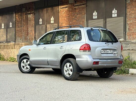 Hyundai Santa Fe 2.4 4WD MT (146 л.с.)