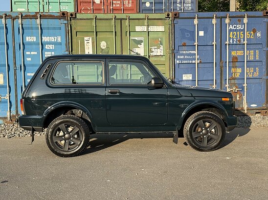 ВАЗ (LADA) Niva Legend 1.7 MT (83 л.с.) [BLACK]