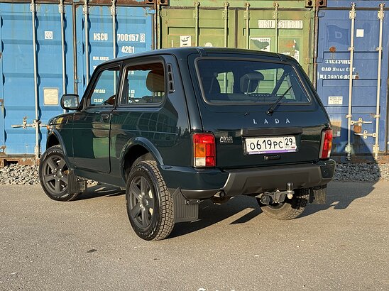 ВАЗ (LADA) Niva Legend 1.7 MT (83 л.с.) [BLACK]