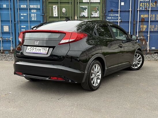 Honda Civic 1.8 MT (142 л.с.) Lifestyle