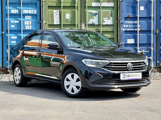 Volkswagen Polo 1.6 MPI AT (110 л.с.) Respect