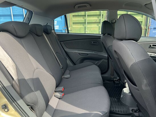 Kia Rio 1.4 MT (97 л.с.) Люкс