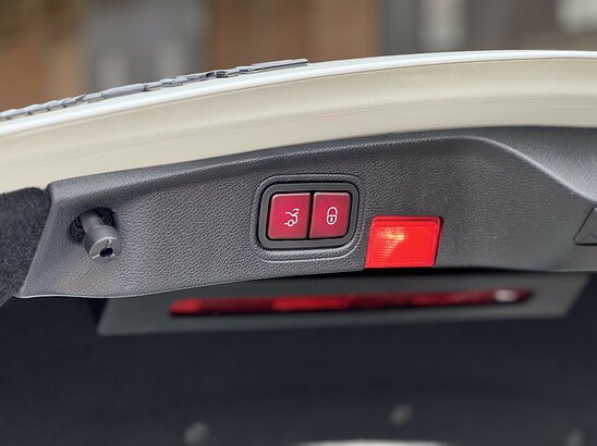 Mercedes-Benz C-класс AMG C 43 AMG 3.0 4MATIC 9G-Tronic (390 л.с.) Особая Серия