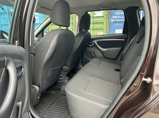 Renault Duster 1.6 4WD MT (114 л.с.) Privilege