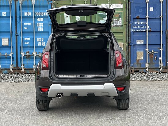 Renault Duster 1.6 4WD MT (114 л.с.) Privilege