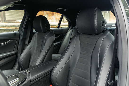 Mercedes-Benz E-класс E 220d 2.0 4MATIC 9G-Tronic (194 л.с.) Premium